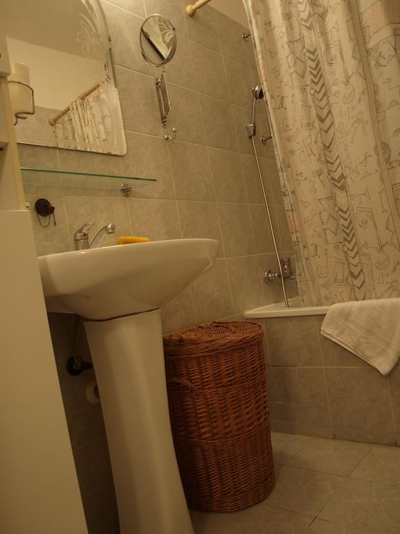 Attic Apartment City Center Prag Eksteriør billede
