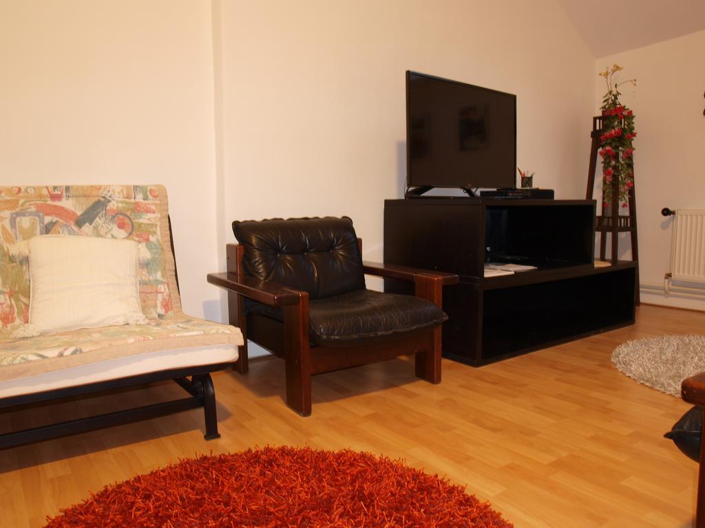 Attic Apartment City Center Prag Eksteriør billede
