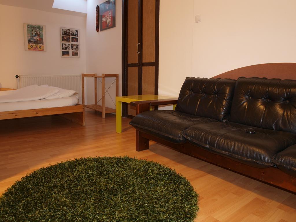 Attic Apartment City Center Prag Eksteriør billede